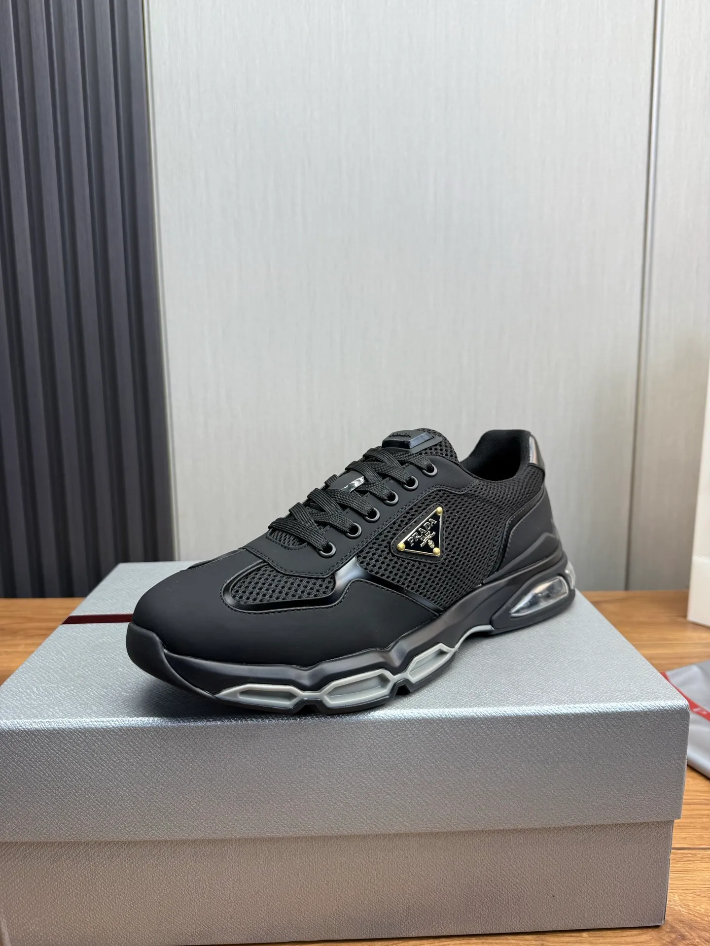 Men's shoes 💰660💰 [PRADA] Men's shoes are popular in the counter, high-quality shipments ✔️Official website synchronization, original imported cowhide with comfortable mesh + cowhide lining, 1⃣️:1⃣️reproduction, original factory air-cushioned original sole, 38-45